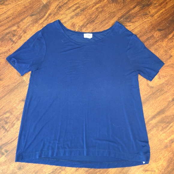 Old navy lose fit T-shirt - Picture 1 of 1